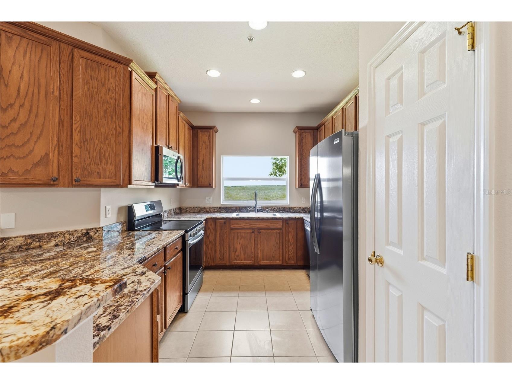1386 Grantham Drive Sarasota FL 34234 A4689609 image7