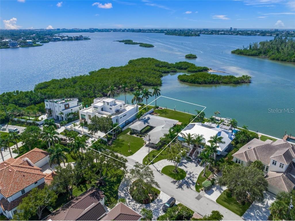 1386 Tangier Way Sarasota FL 34239 - ROBERTS BAY A4670424 image1