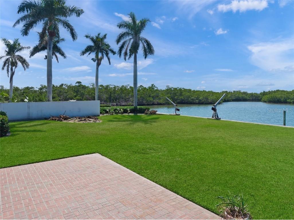 1386 Tangier Way Sarasota FL 34239 - ROBERTS BAY A4670424 image13