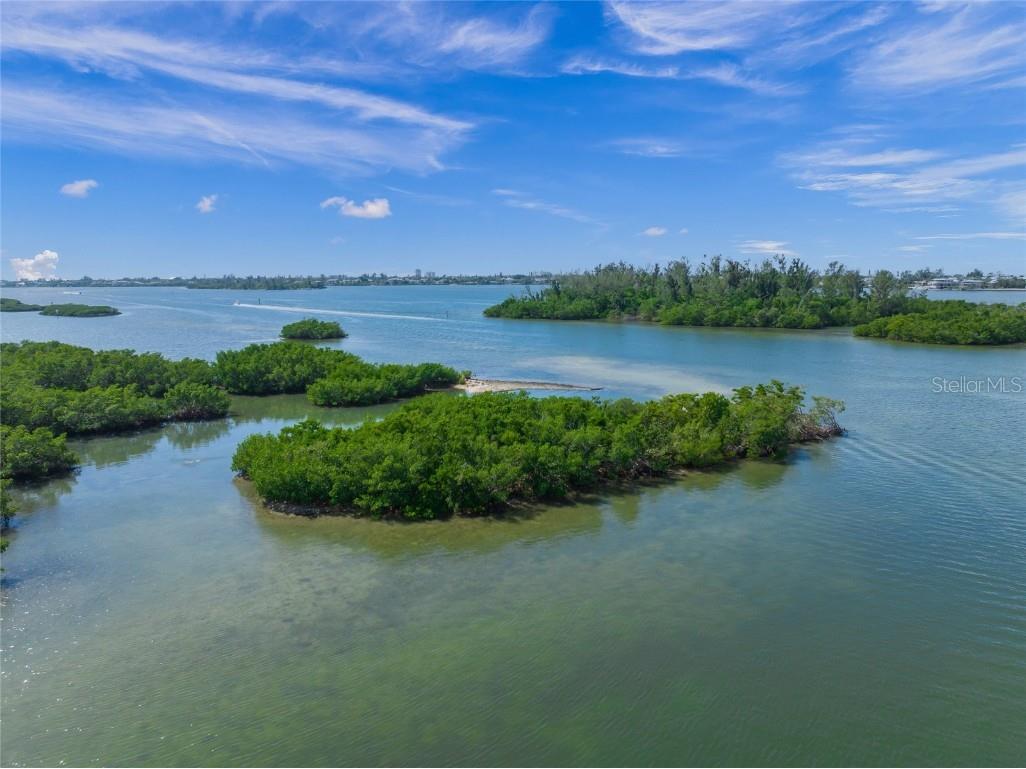 1386 Tangier Way Sarasota FL 34239 - ROBERTS BAY A4670424 image18