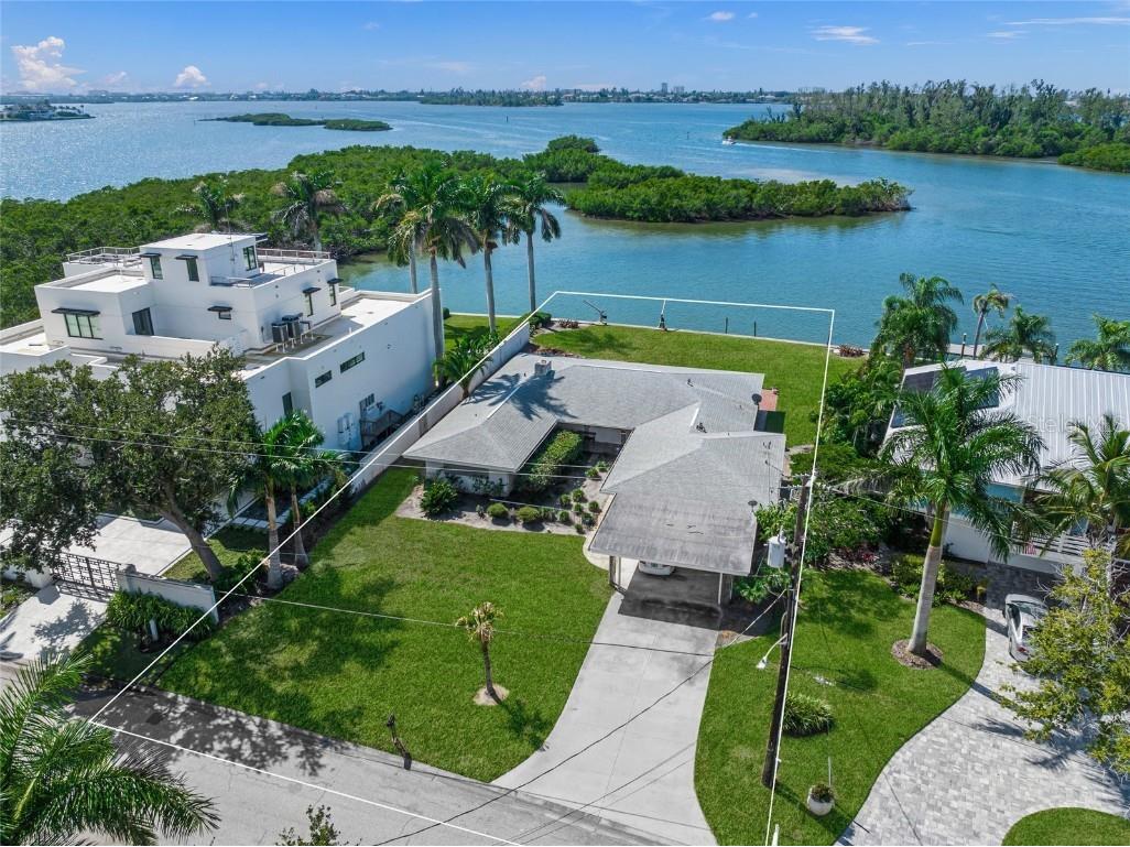 1386 Tangier Way Sarasota FL 34239 - ROBERTS BAY A4670424 image2