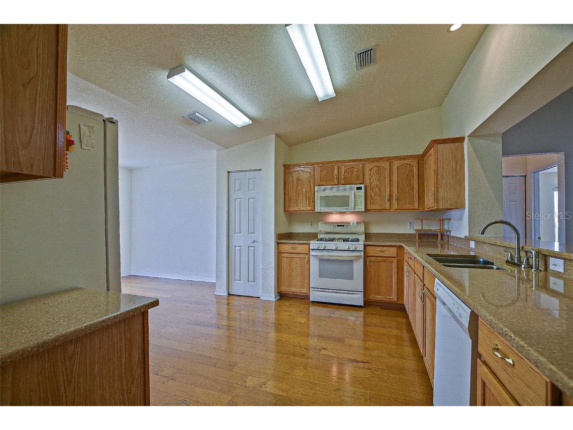 13863 SE 85th Circle Summerfield FL 34491 OM702632 image23