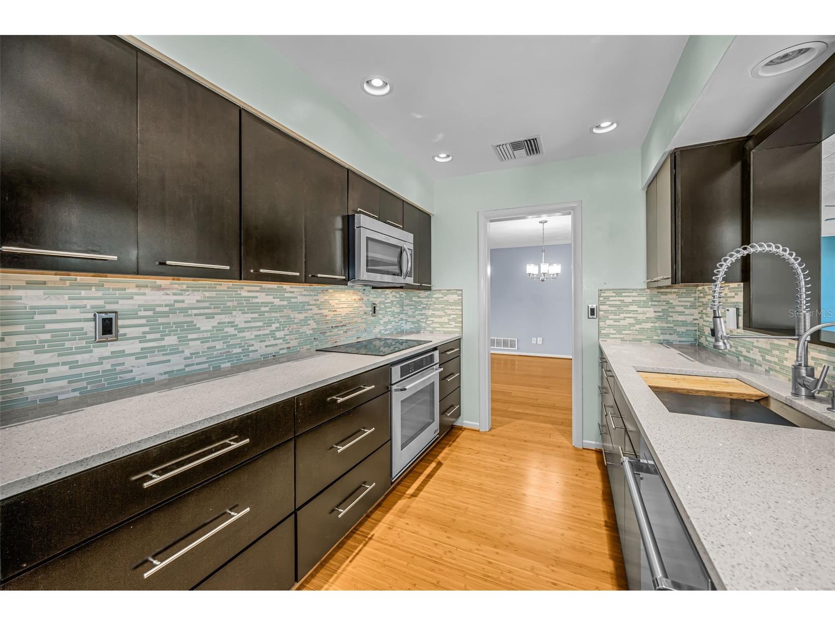 1387 Hill Drive Largo FL 33770 TB8506122 image10