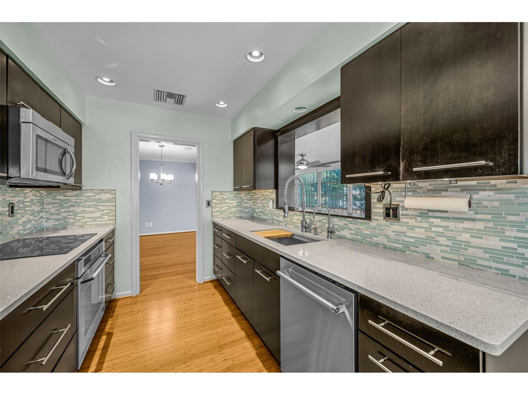 1387 Hill Drive Largo FL 33770 TB8506122 image11