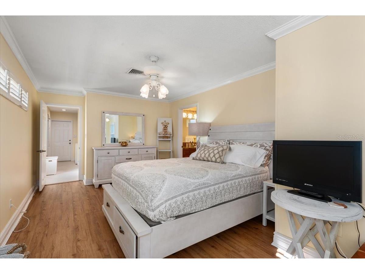 1387 Moonmist Drive #G2 Sarasota FL 34242 A4695346 image34