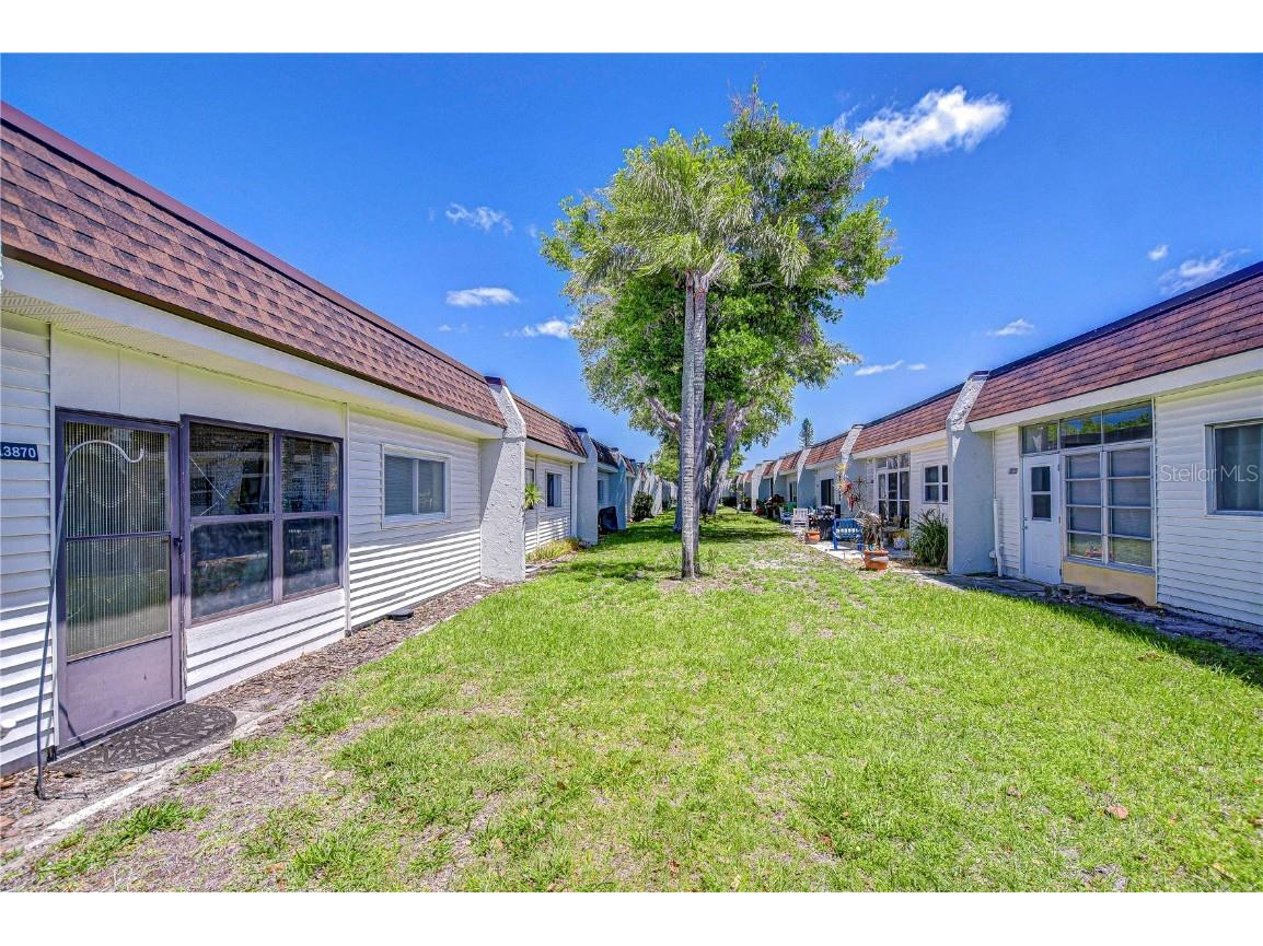 13870 Oakwood Lane #13870 Seminole FL 33776 TB8376355 image32