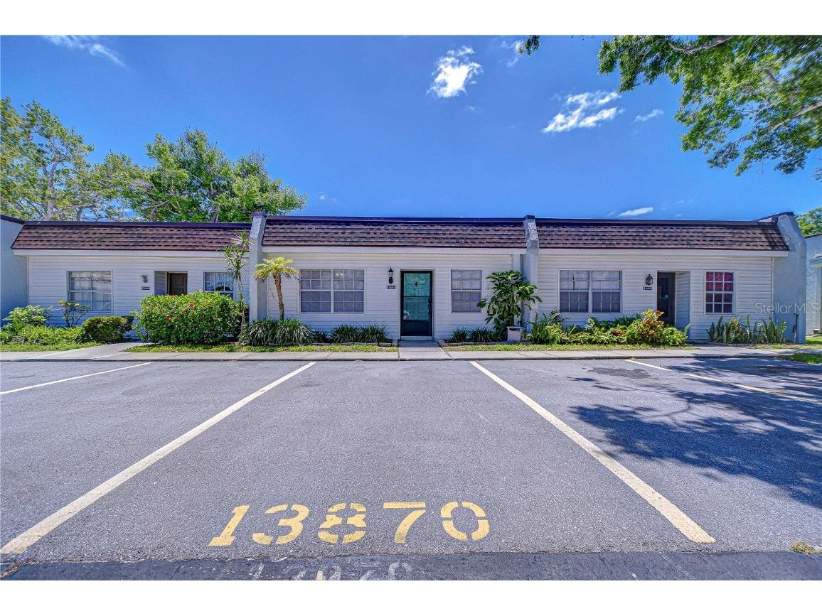 13870 Oakwood Lane Seminole FL 33776 TB8453372 image1