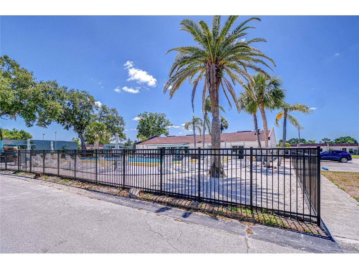 13870 Oakwood Lane Seminole FL 33776 TB8453372 image32