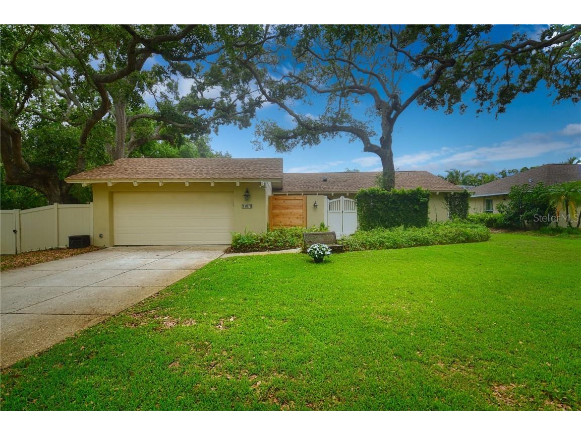 13878 Oak Forest Boulevard N Seminole FL 33776 TB8383966 image1