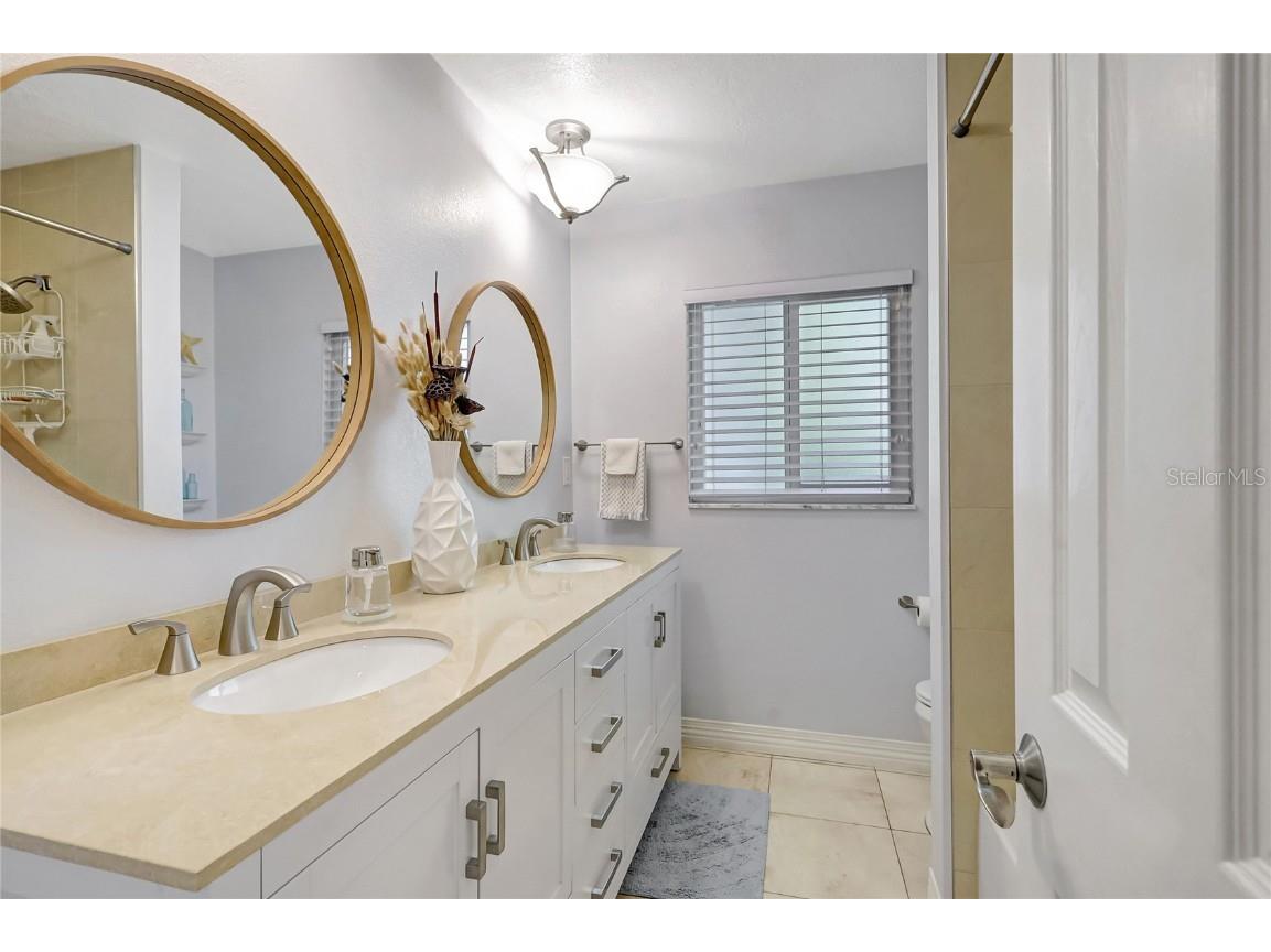 1389 47th Avenue NE Saint Petersburg FL 33703 TB8443113 image15