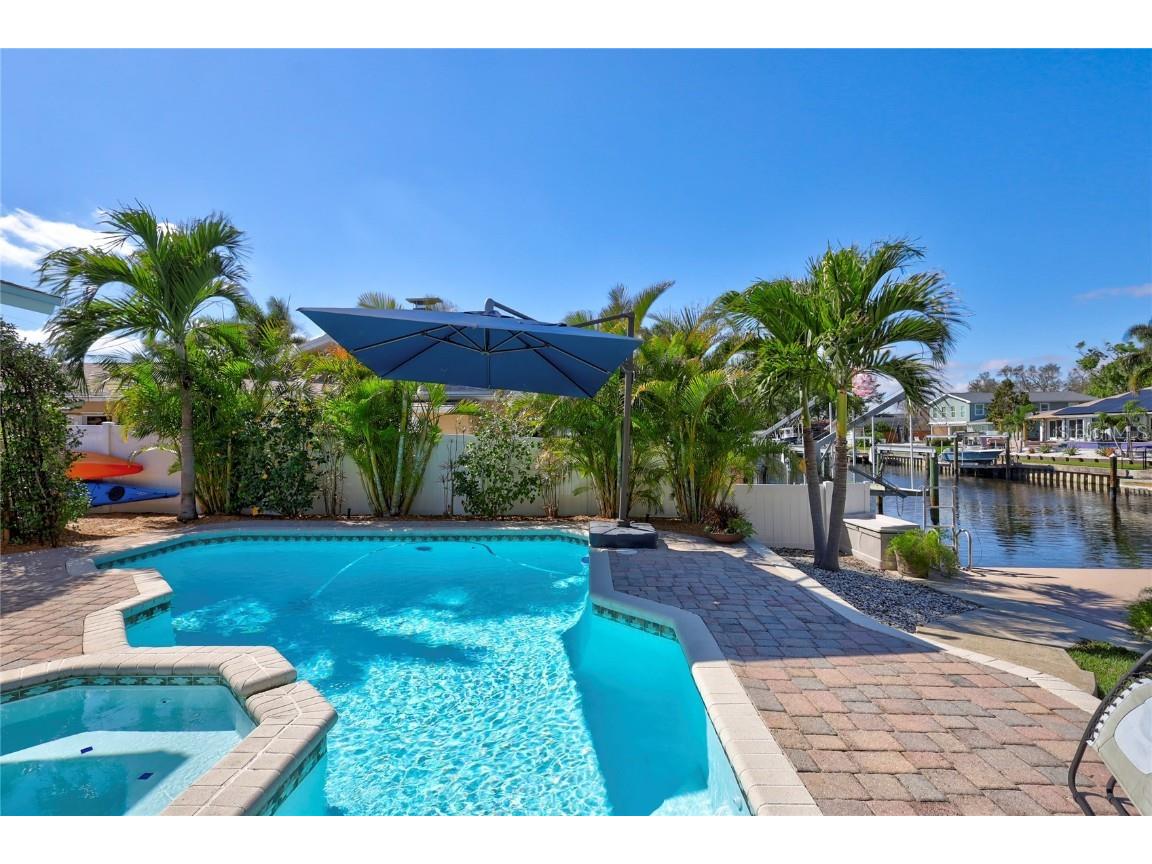 1389 47th Avenue NE Saint Petersburg FL 33703 TB8443113 image20