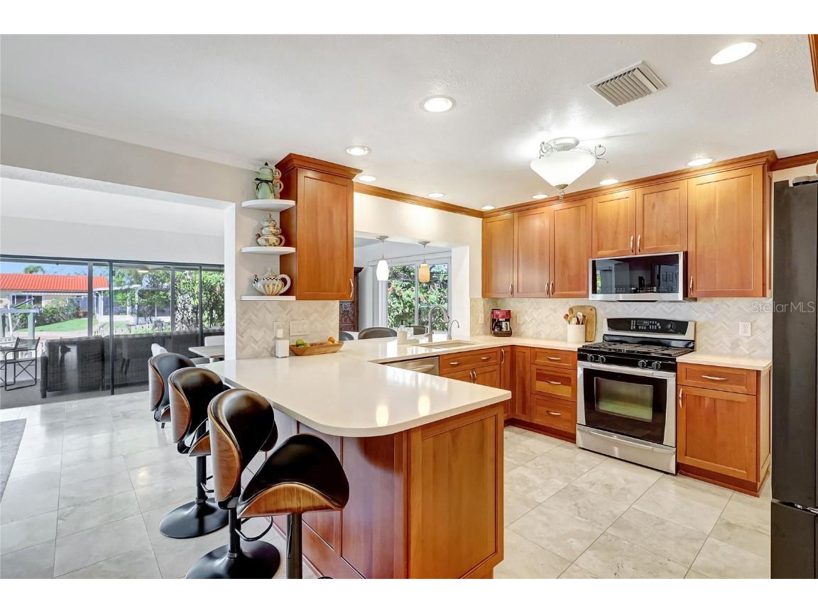 1389 47th Avenue NE Saint Petersburg FL 33703 TB8443113 image5