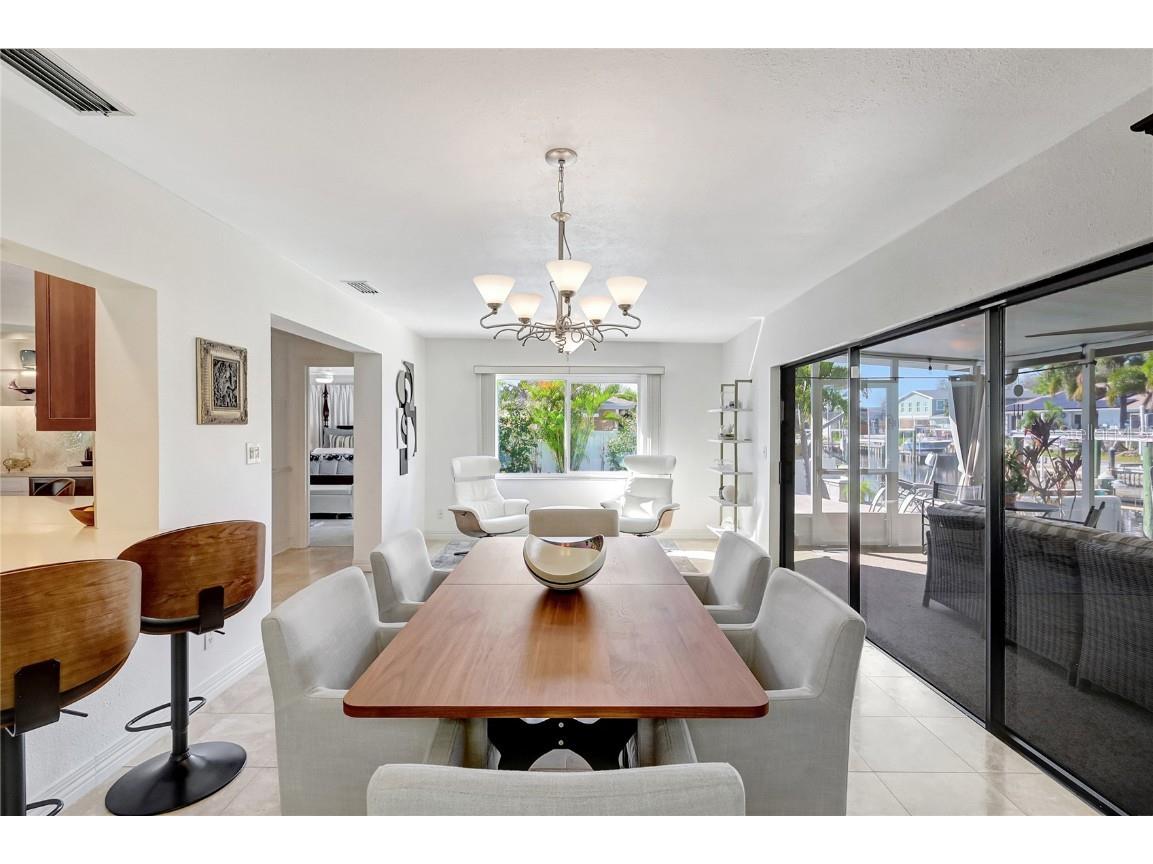 1389 47th Avenue NE Saint Petersburg FL 33703 TB8443113 image9