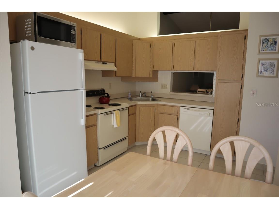 1389 Pine Ridge Circle E #D8 Tarpon Springs FL 34688 TB8418639 image4