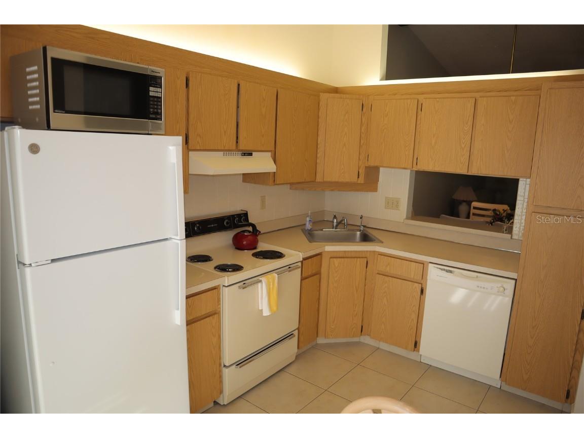 1389 Pine Ridge Circle E #D8 Tarpon Springs FL 34688 TB8418639 image6