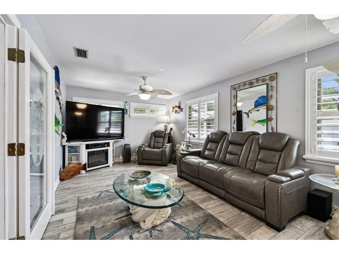 1389 Seabreeze Street Clearwater FL 33756 TB8433763 image19