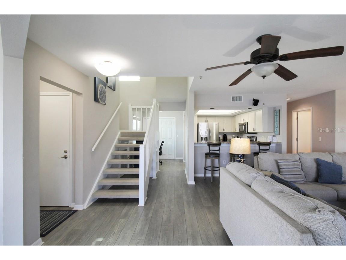 1389 Siesta Bayside Drive #1389-F Sarasota FL 34242 A4593062 image14