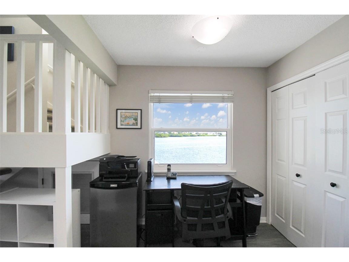 1389 Siesta Bayside Drive #1389-F Sarasota FL 34242 A4593062 image15