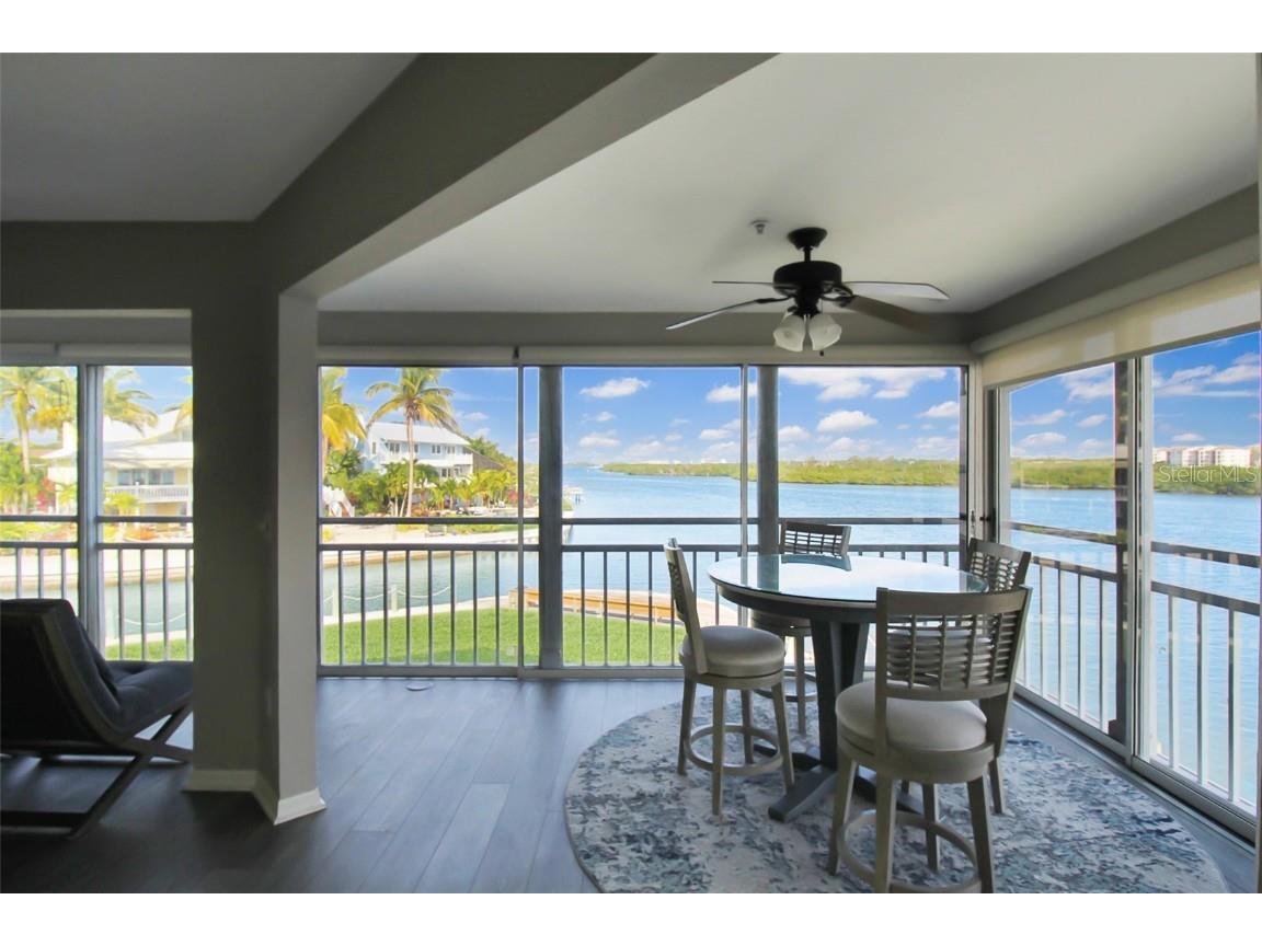 1389 Siesta Bayside Drive #1389-F Sarasota FL 34242 A4593062 image21