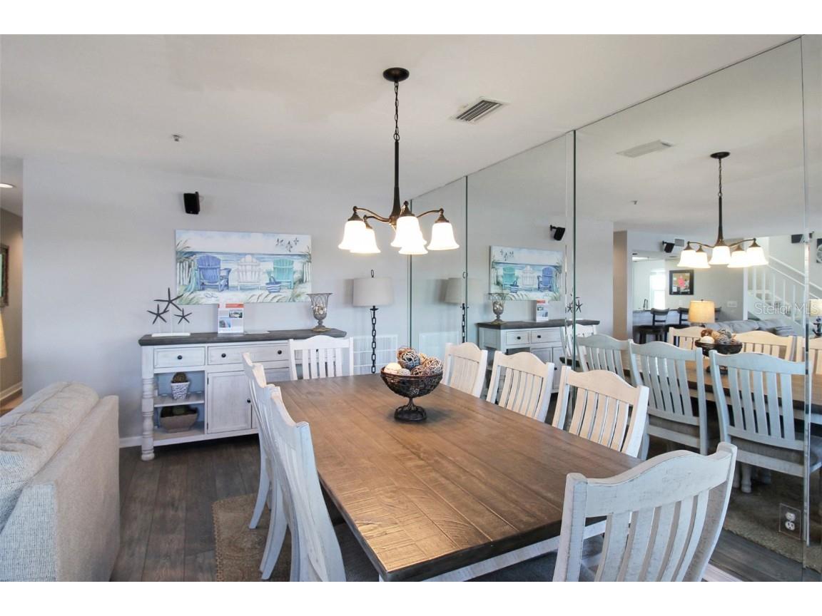 1389 Siesta Bayside Drive #1389-F Sarasota FL 34242 A4593062 image24