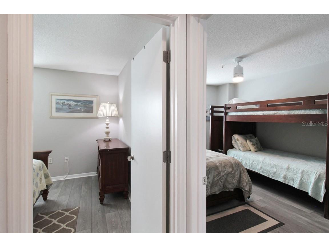 1389 Siesta Bayside Drive #1389-F Sarasota FL 34242 A4593062 image31