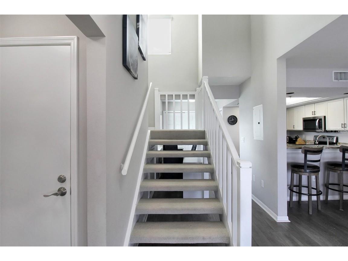 1389 Siesta Bayside Drive #1389-F Sarasota FL 34242 A4593062 image39