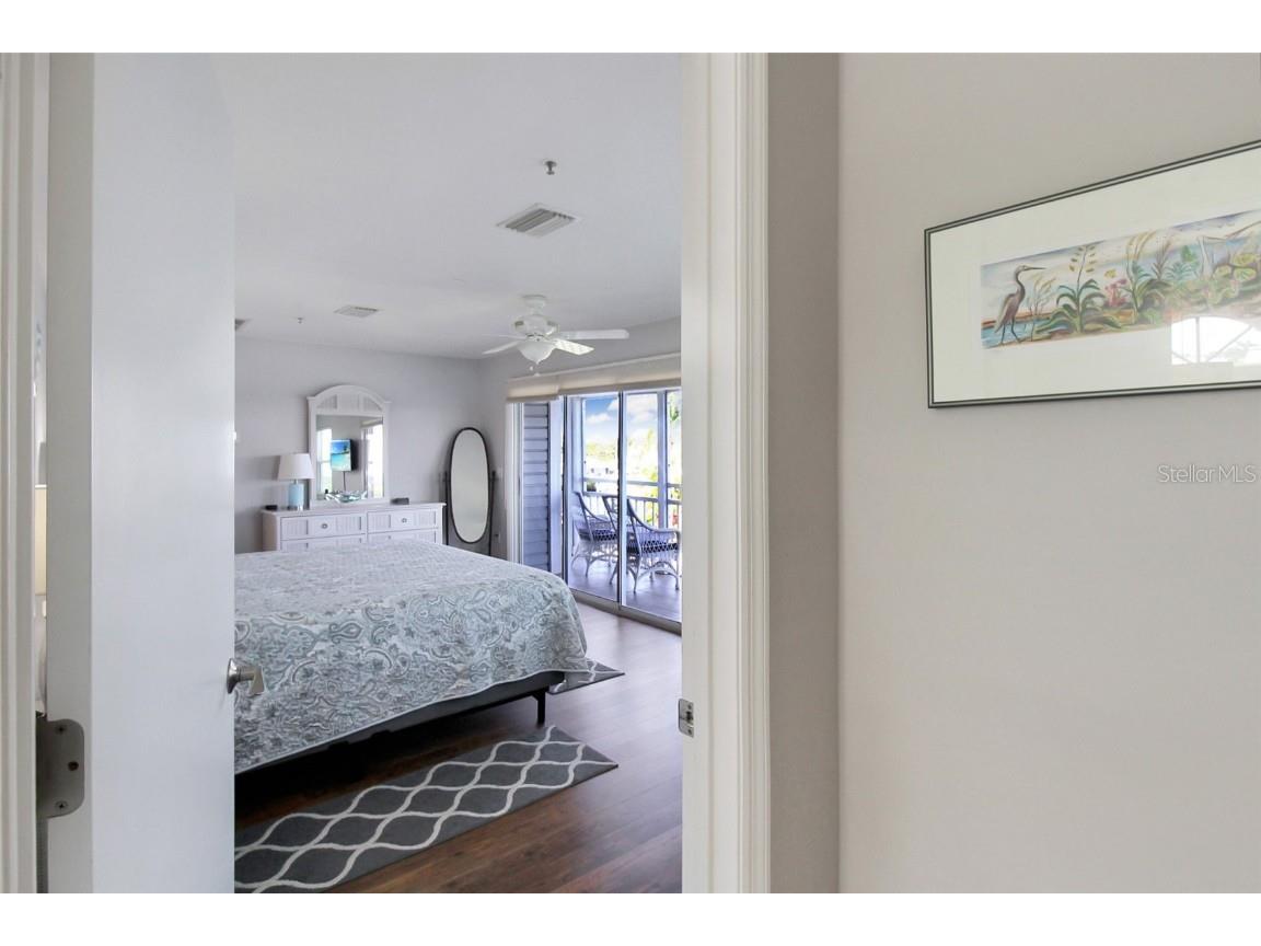 1389 Siesta Bayside Drive #1389-F Sarasota FL 34242 A4593062 image41