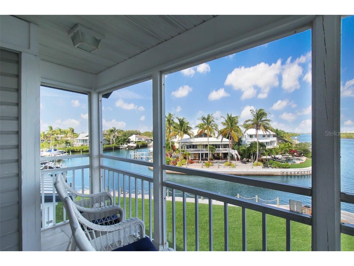 1389 Siesta Bayside Drive #1389-F Sarasota FL 34242 A4593062 image46