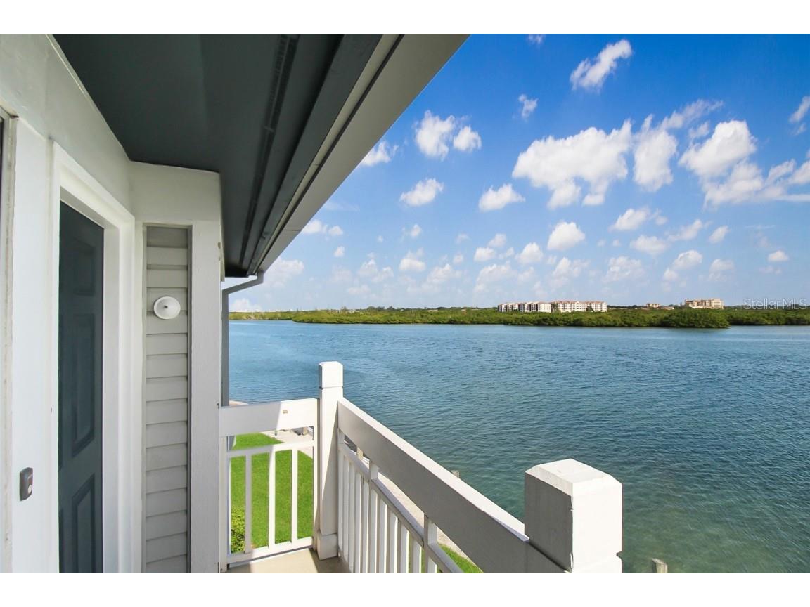 1389 Siesta Bayside Drive #1389-F Sarasota FL 34242 A4593062 image9