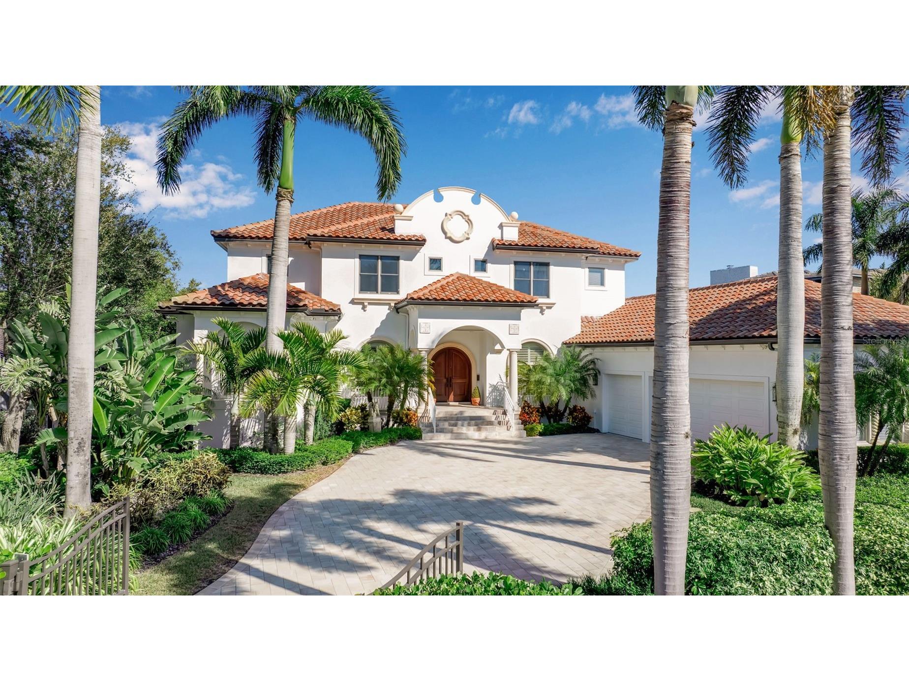 1389 Tangier Way Sarasota FL 34239 - SARASOTA BAY A4677509 image1