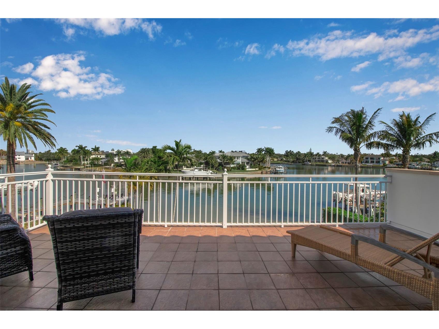 1389 Tangier Way Sarasota FL 34239 - SARASOTA BAY A4677509 image40