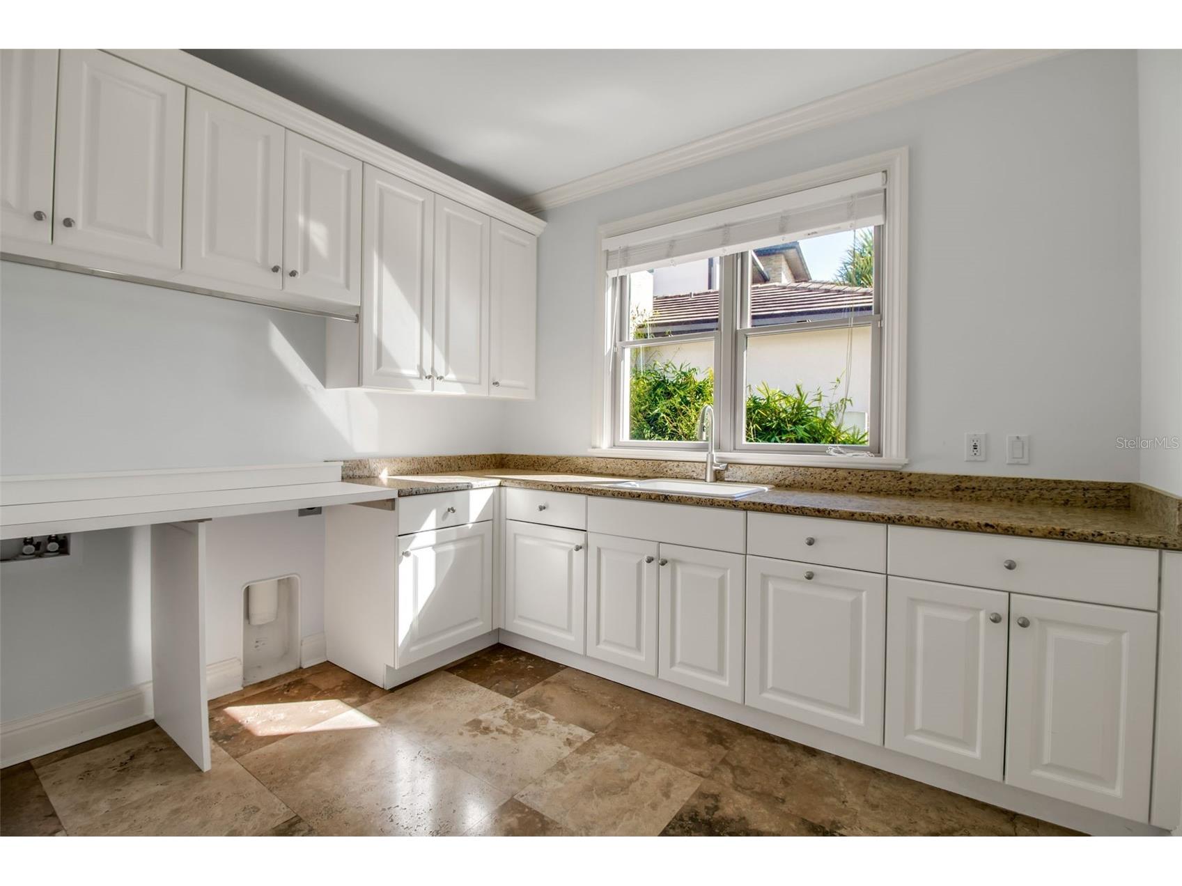 1389 Tangier Way Sarasota FL 34239 - SARASOTA BAY A4677509 image48