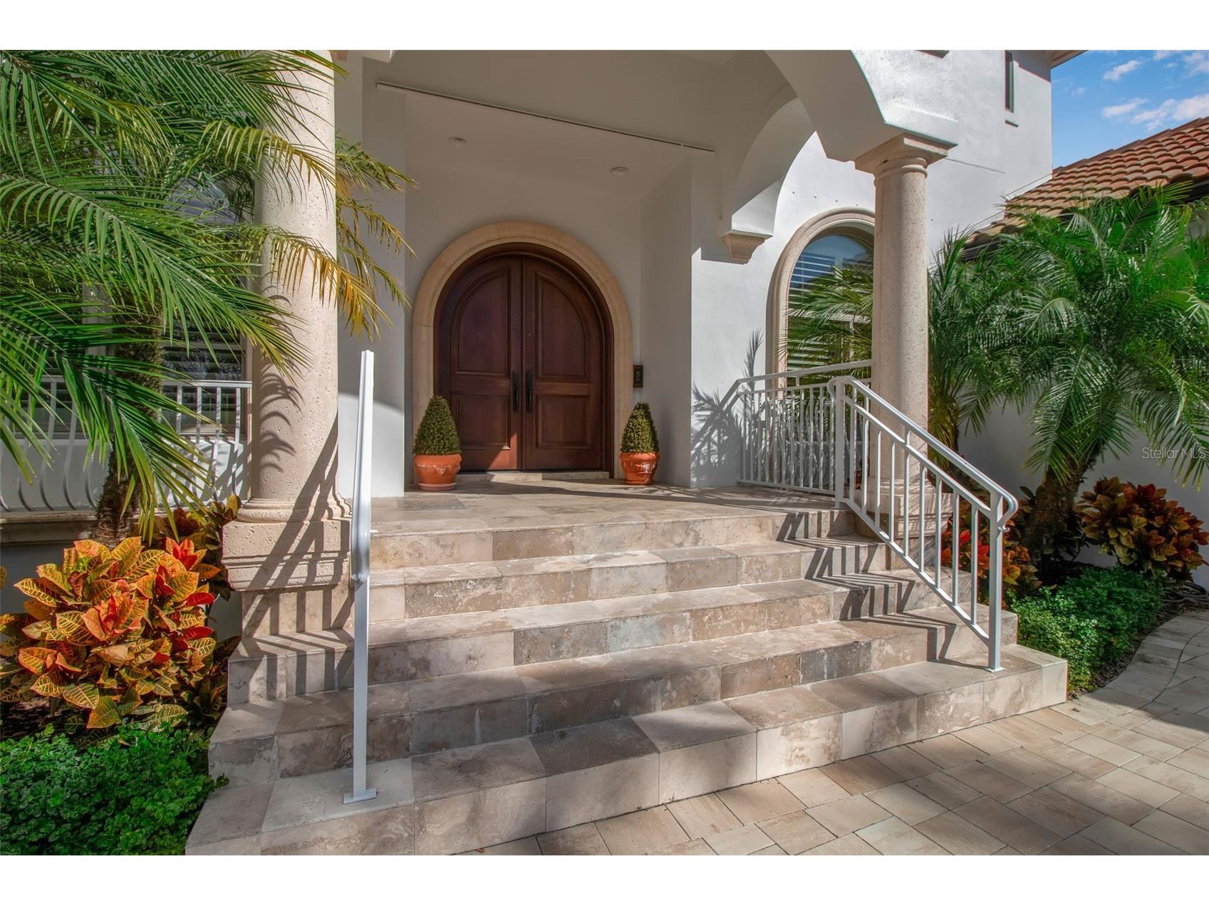 1389 Tangier Way Sarasota FL 34239 - SARASOTA BAY A4677509 image8
