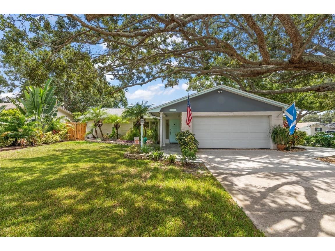 13896 83rd Place Seminole FL 33776 TB8423390 image1