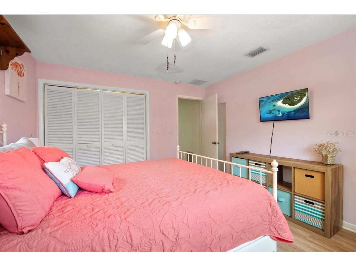 13896 83rd Place Seminole FL 33776 TB8423390 image20