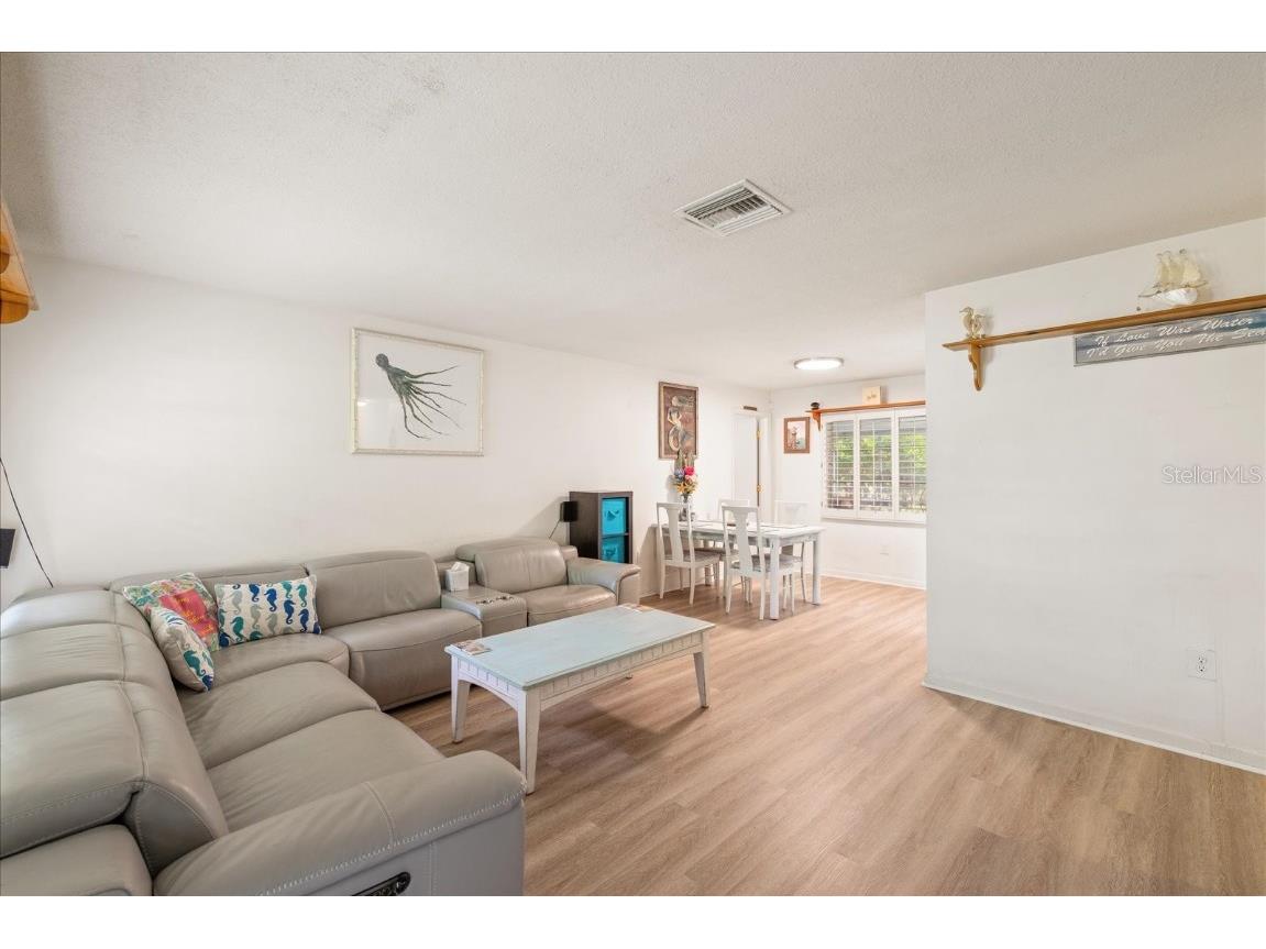 13896 83rd Place Seminole FL 33776 TB8423390 image8