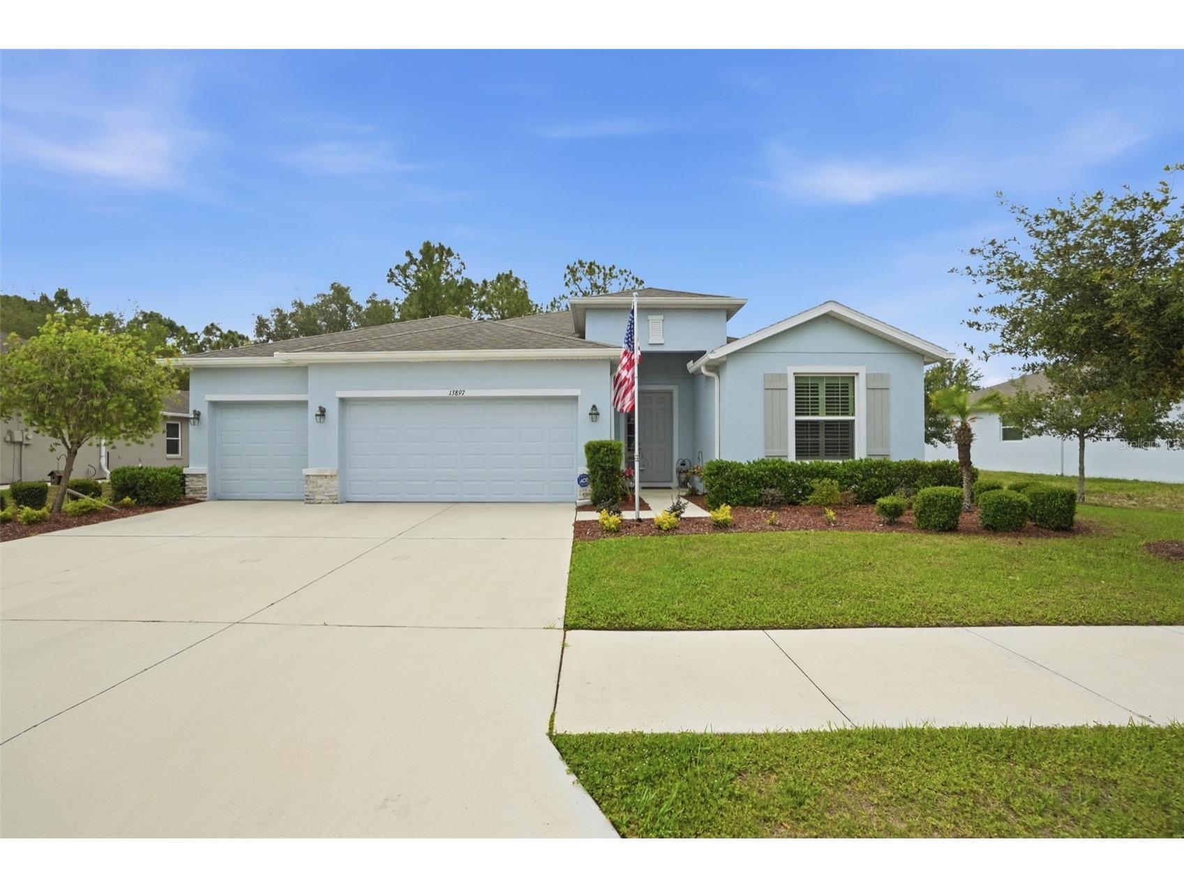 13897 Blythewood Drive Spring Hill FL 34609 W7885687 image1