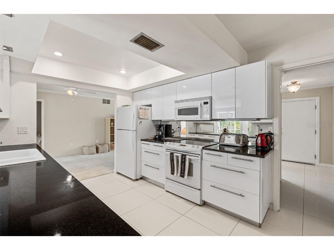 139 Adair Avenue Sarasota FL 34243 A4654370 image24