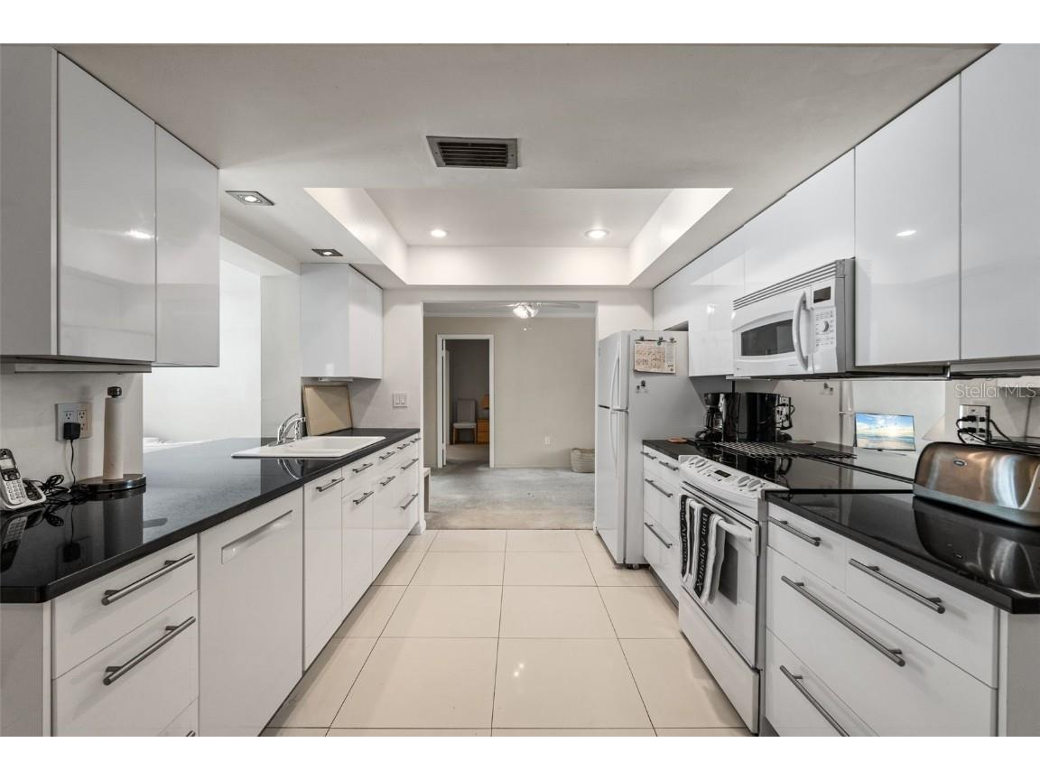 139 Adair Avenue Sarasota FL 34243 A4654370 image26