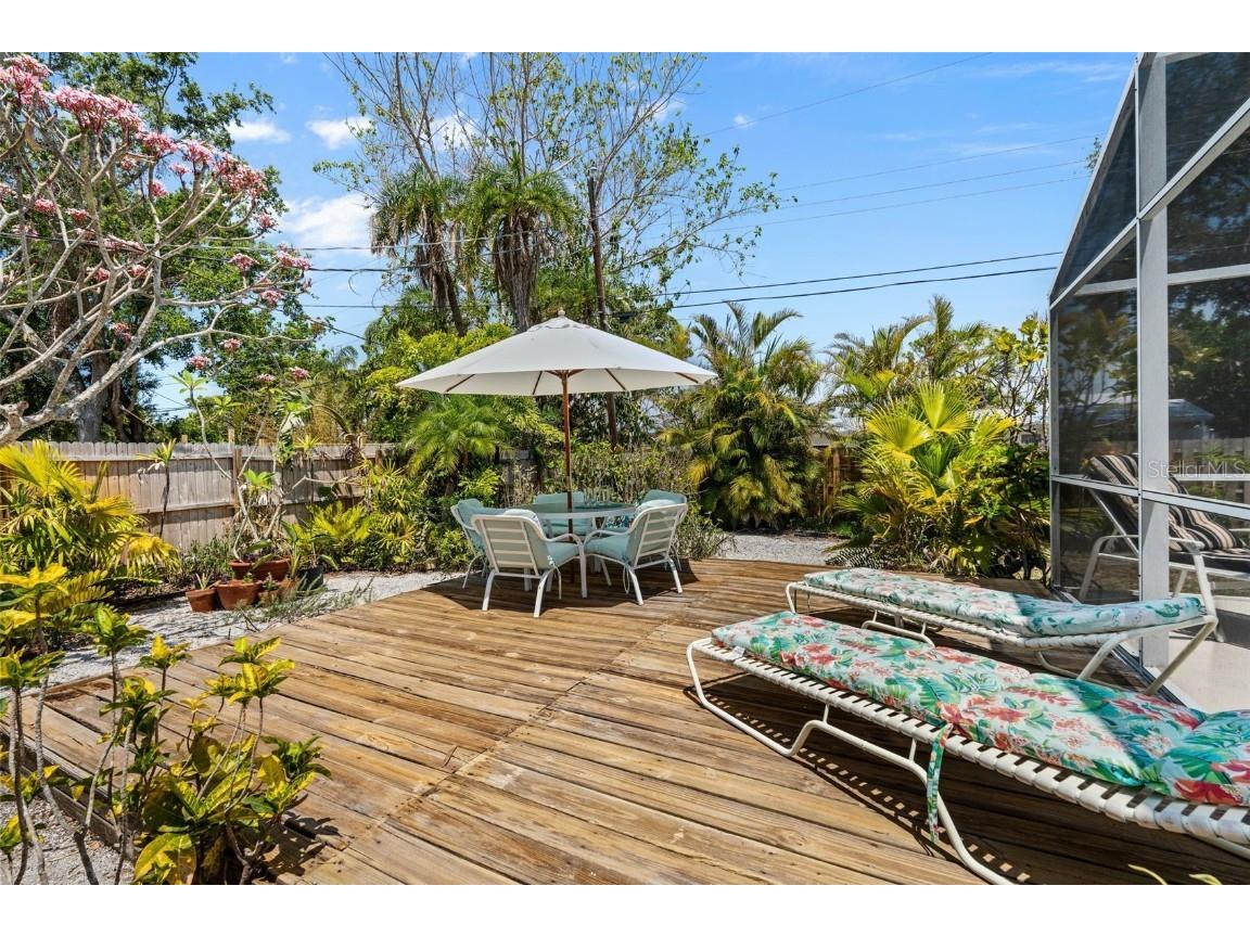 139 Adair Avenue Sarasota FL 34243 A4654370 image4