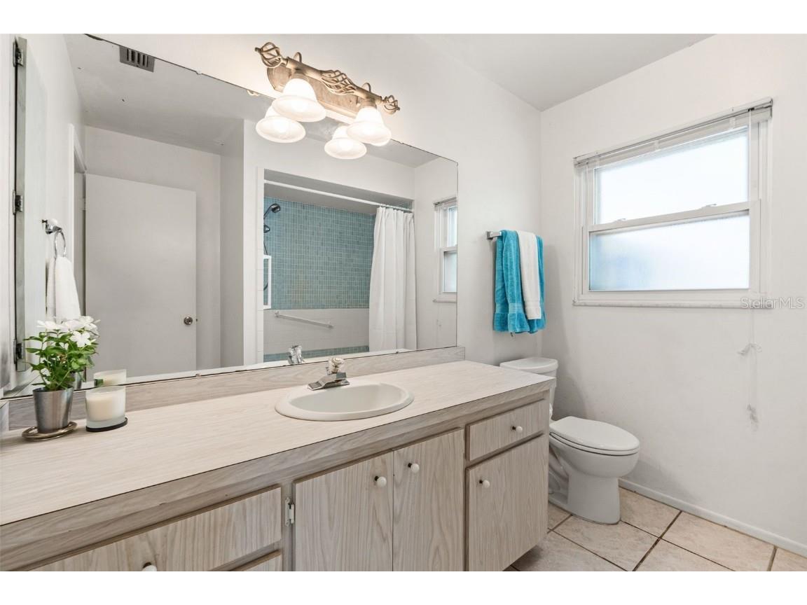 139 Adair Avenue Sarasota FL 34243 A4654370 image40