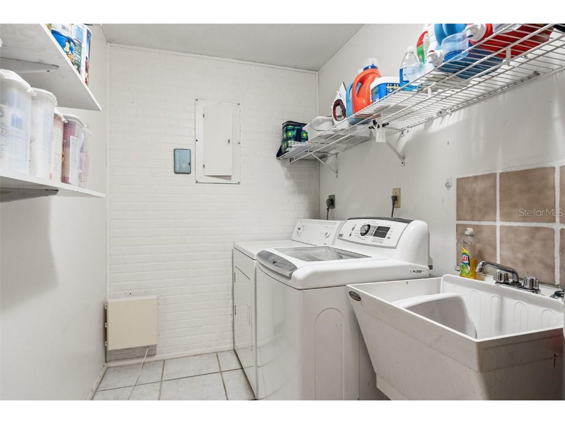 139 Adair Avenue Sarasota FL 34243 A4654370 image41