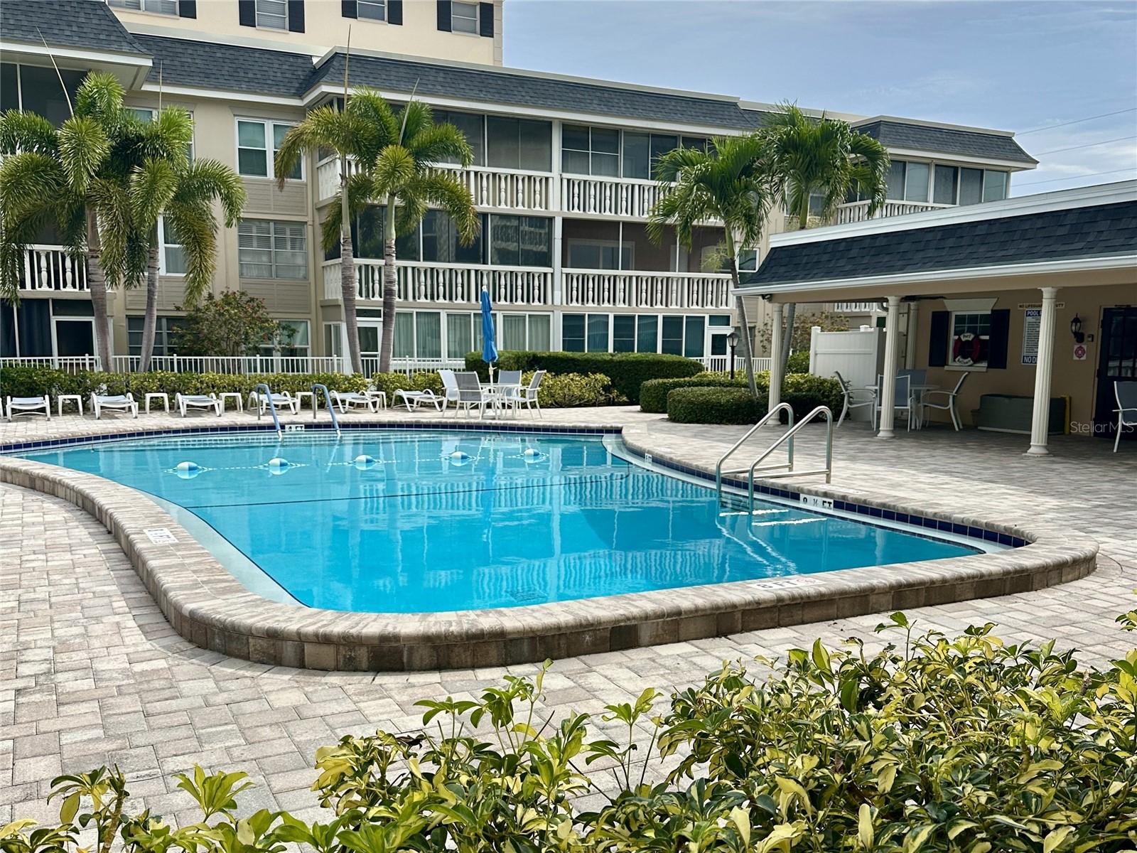 139 Bluff View Drive #104 Belleair Bluffs FL 33770 TB8507878 image3