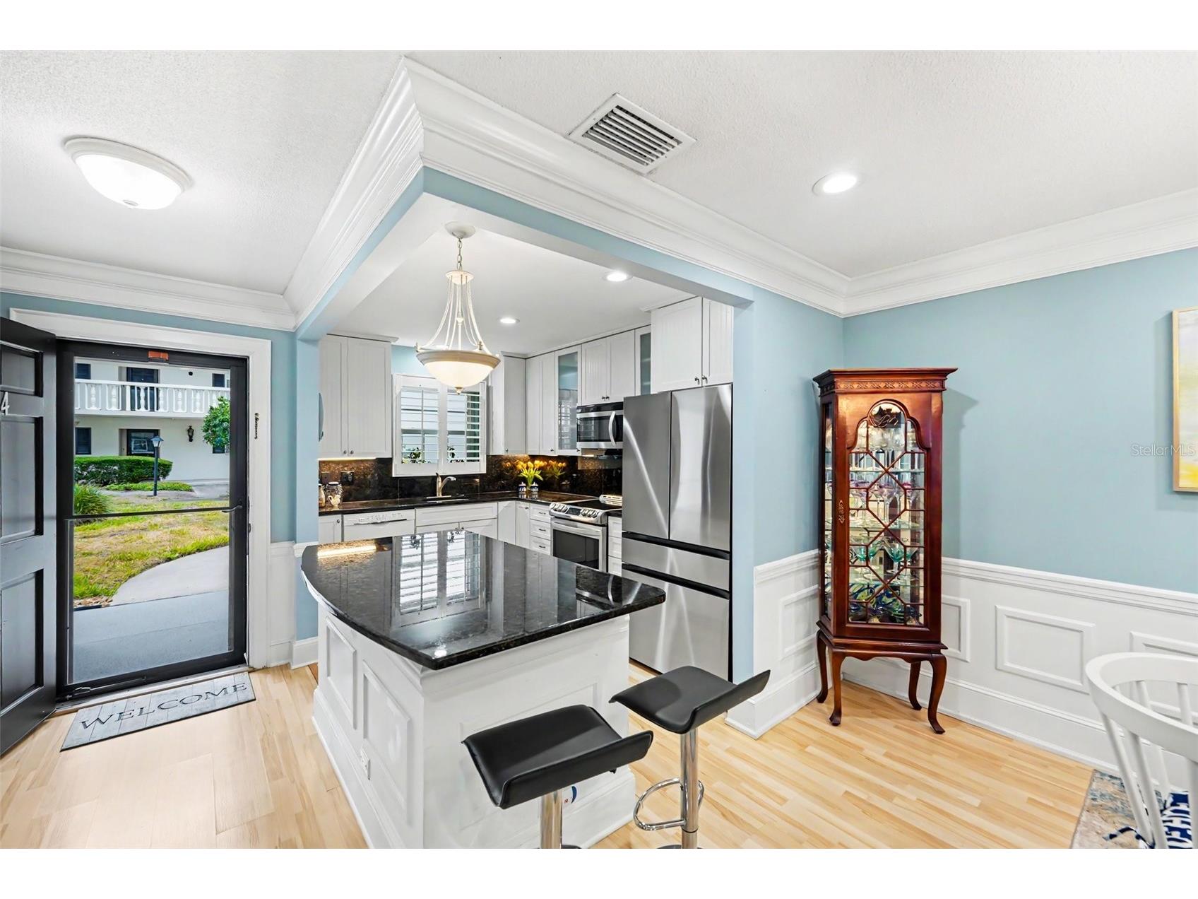 139 Bluff View Drive #104 Belleair Bluffs FL 33770 TB8507878 image5