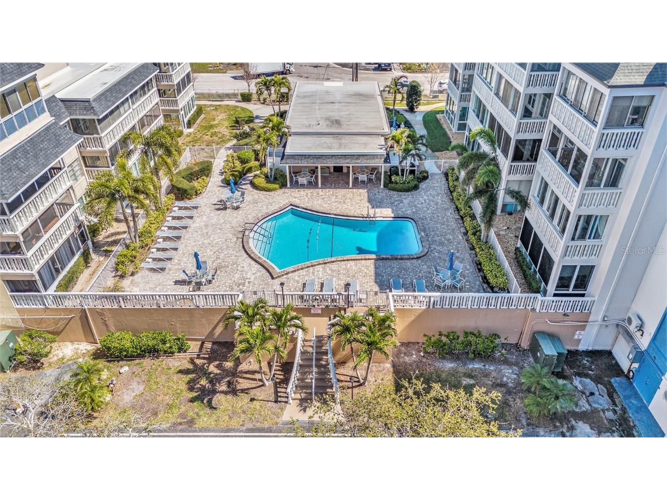 139 Bluff View Drive #105 Belleair Bluffs FL 33770 TB8441660 image20