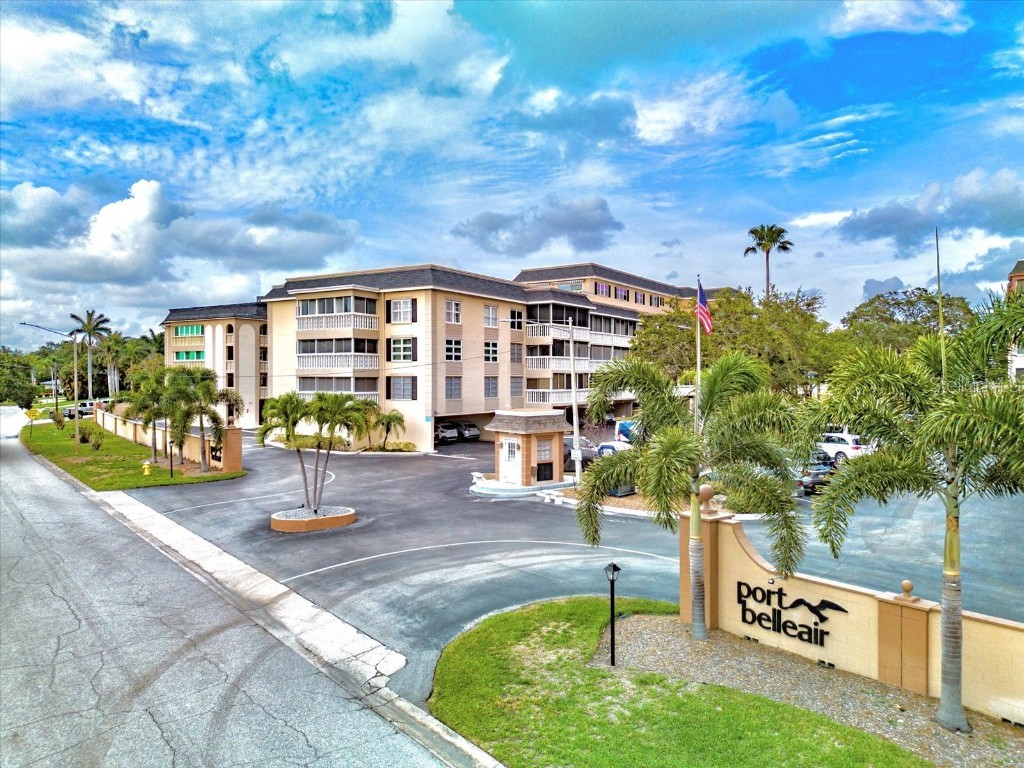 139 Bluff View Drive #405 Belleair Bluffs FL 33770 TB8396715 image1