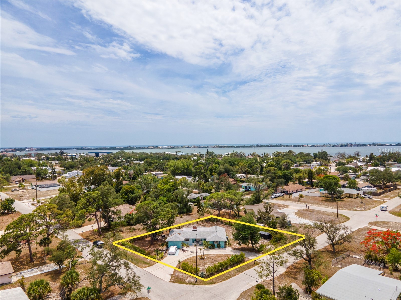 139 Hosmer Avenue Englewood FL 34223 D6147434 image1