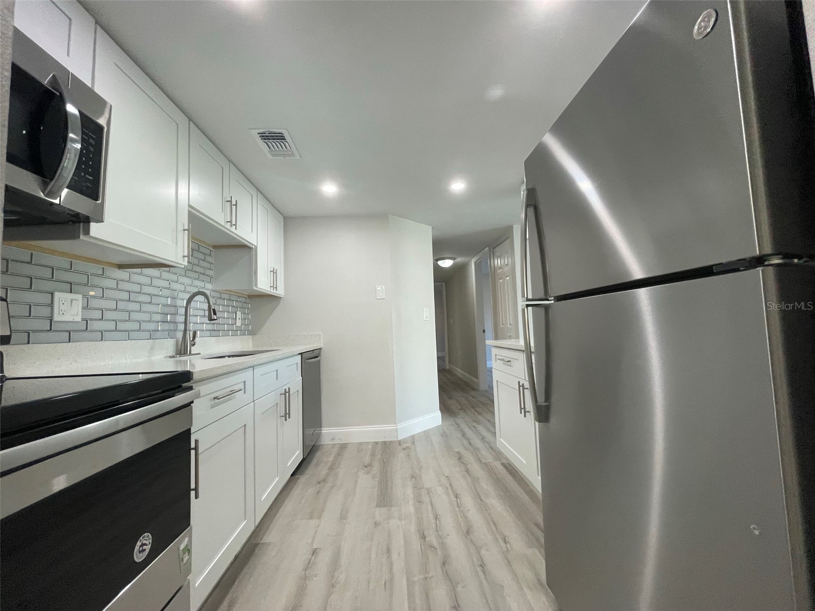 139 Hunter Lake Drive #B Oldsmar FL 34677 TB8492179 image6