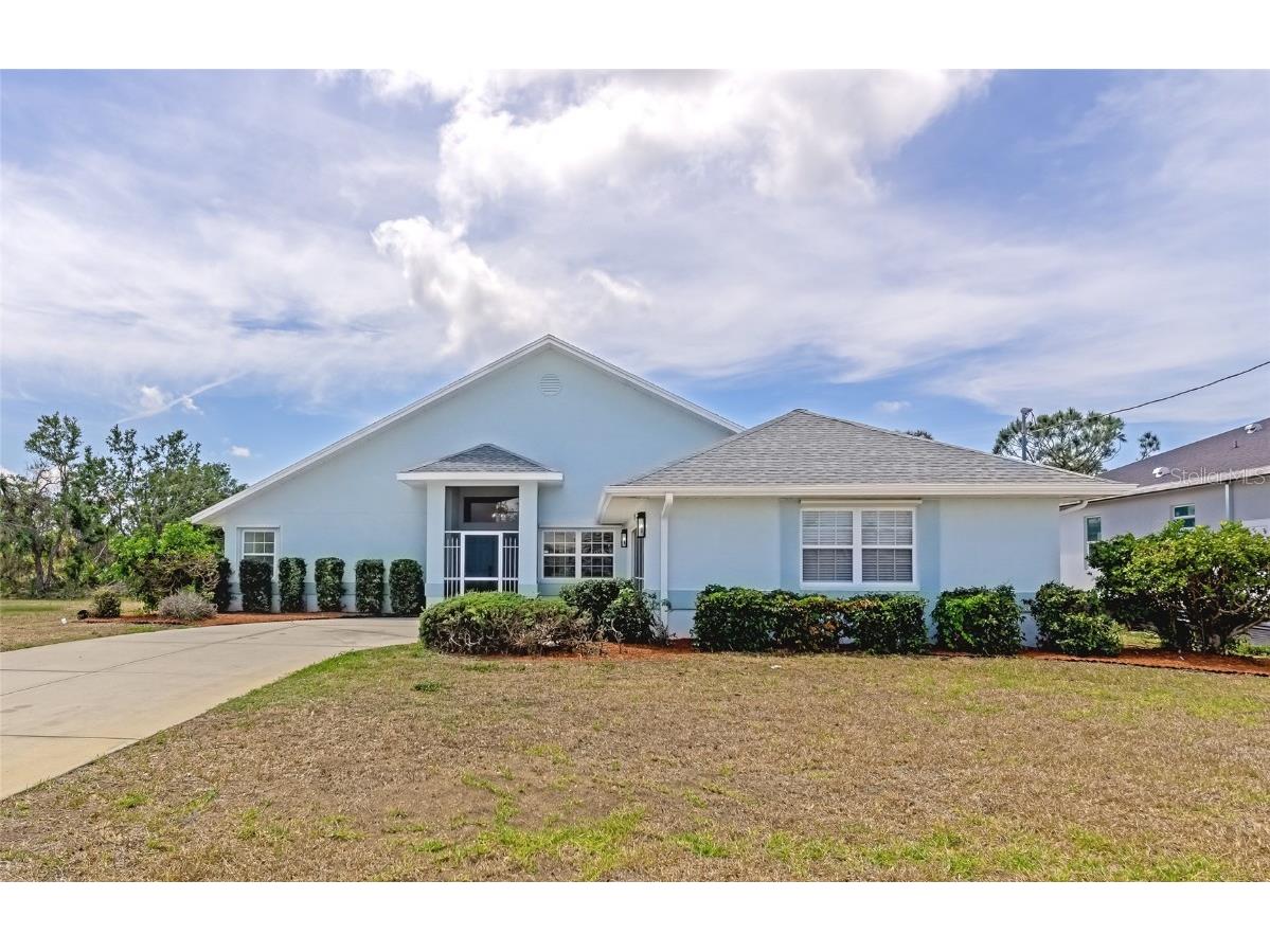 139 Mariner Lane Rotonda West FL 33947 D6130190 image1