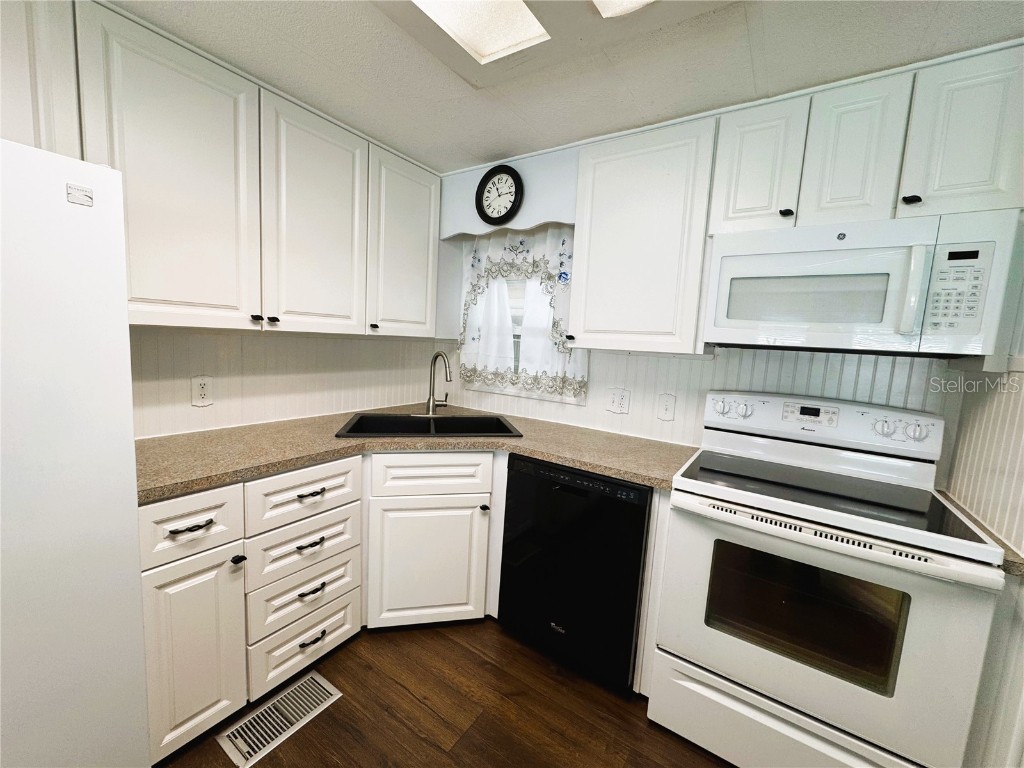 139 Royal Palm Drive Leesburg FL 34748 R4909125 image16